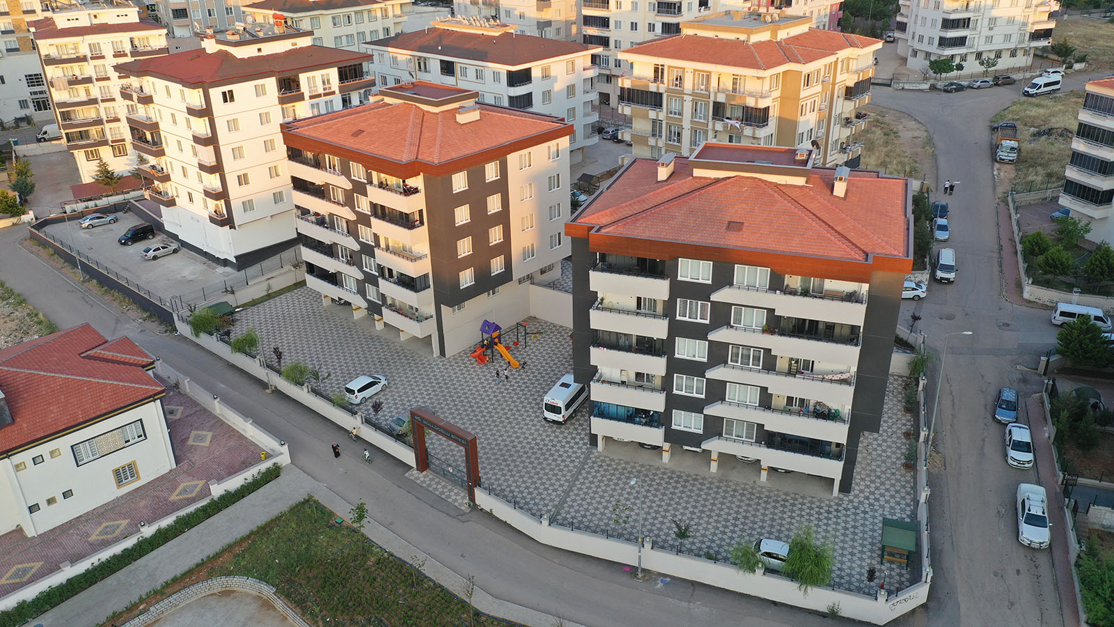 Güllüoğlu Sitesi Bülbülzade